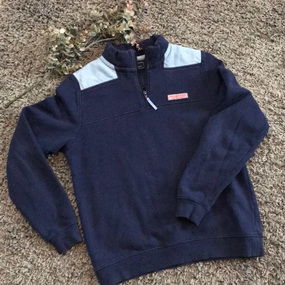 Boys size 18 vinyard vines sweatshirt